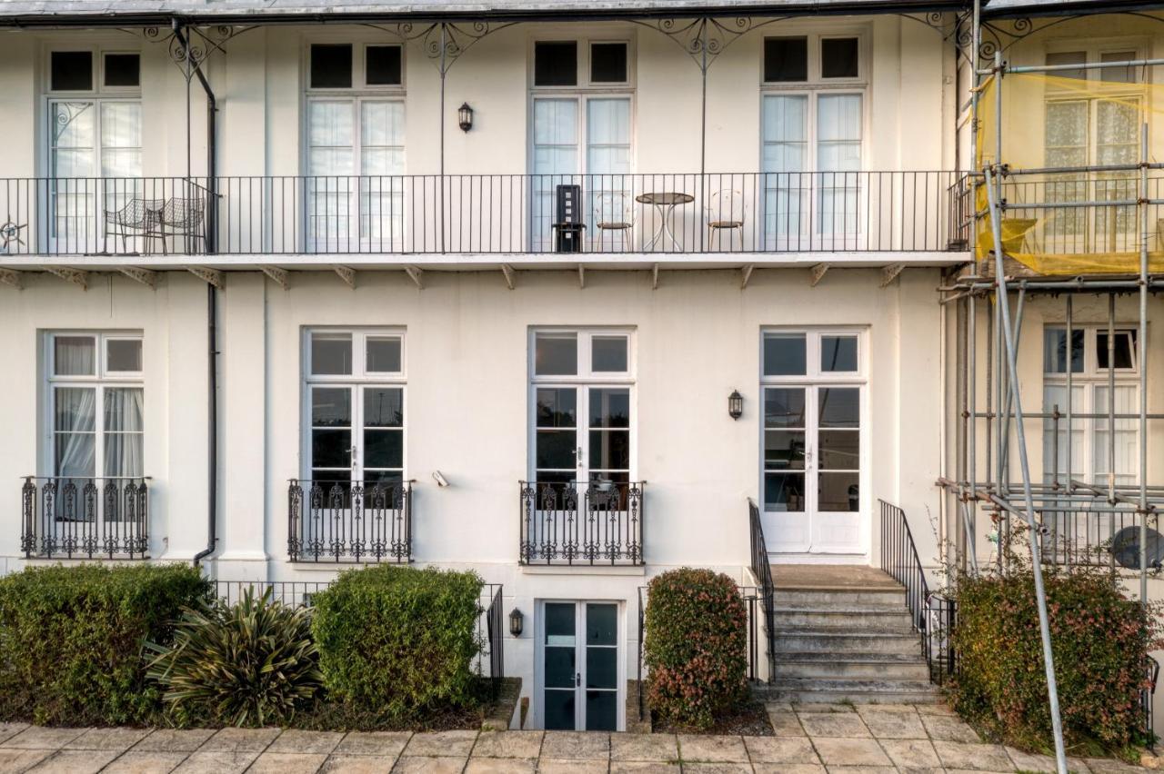 The Regency - Sea Views And A Modern Art Deco Style Interior Lägenhet Ramsgate Exteriör bild